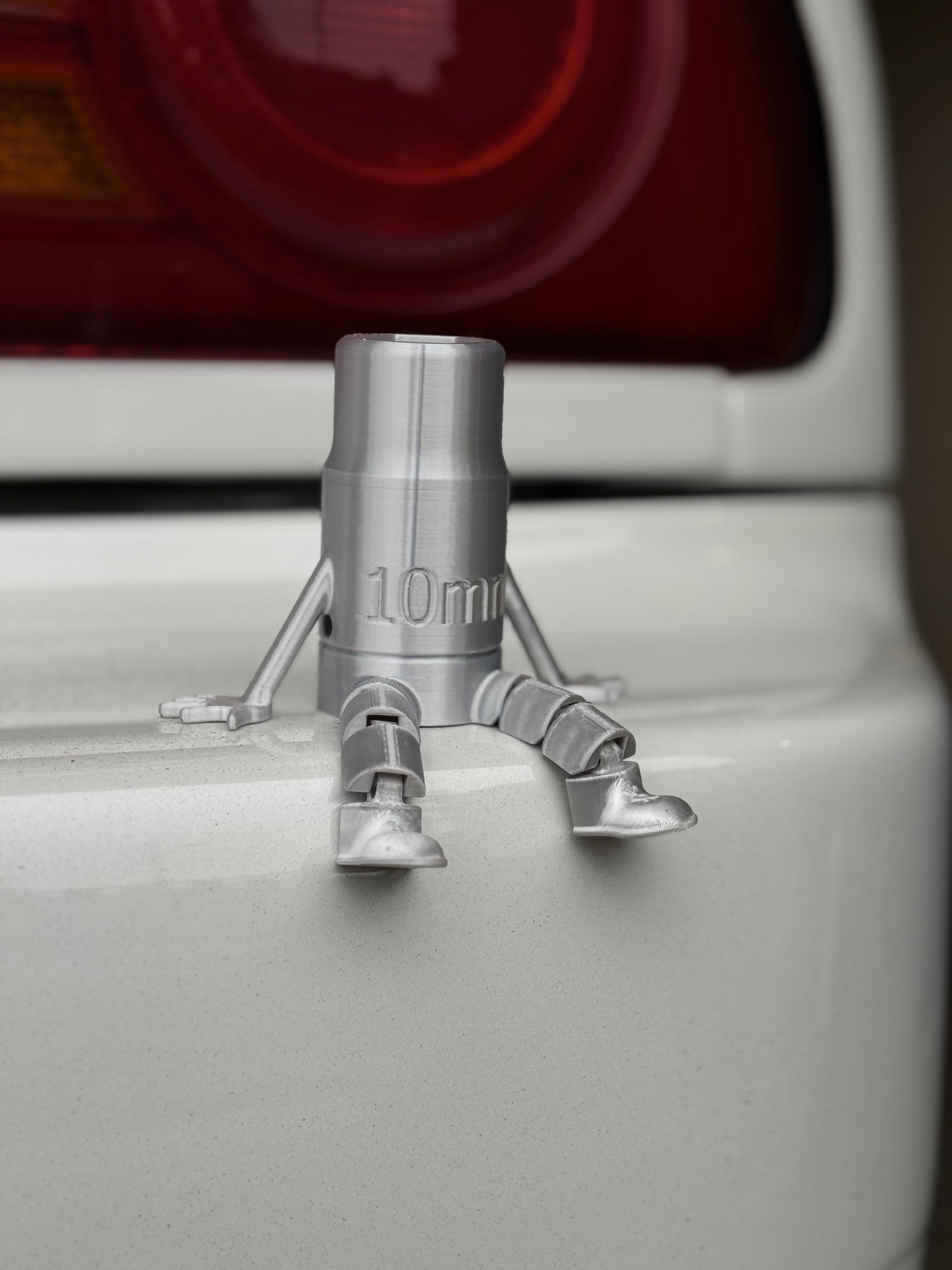 10mm socket bud